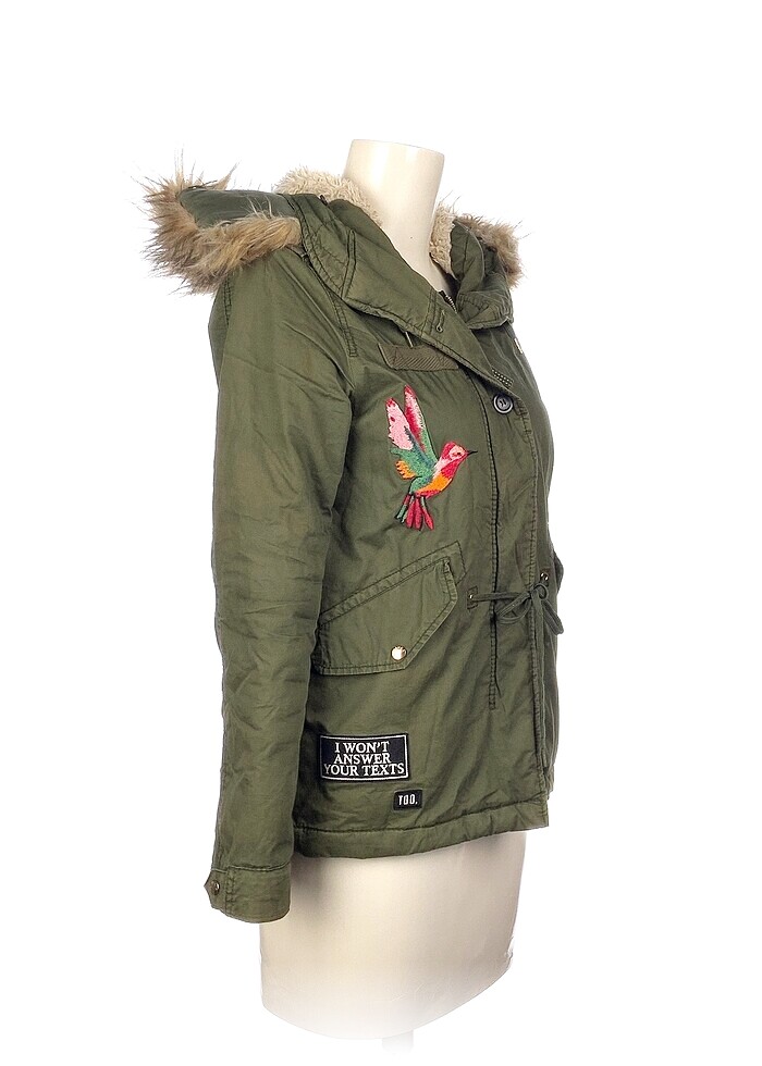 Bershka Mont %70 İndirimli. - Görsel 2