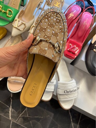 Gucci Gucci taşlı terlik