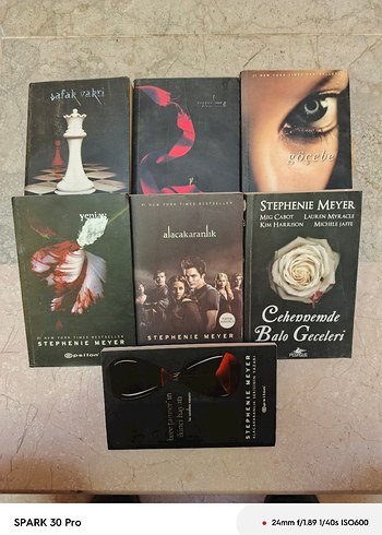 Stephenie Meyer Roman Seti - 6 Kitap