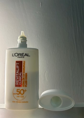 L'Oréal Revitalift SPF 50+ Yüz Kremi - Görsel 4
