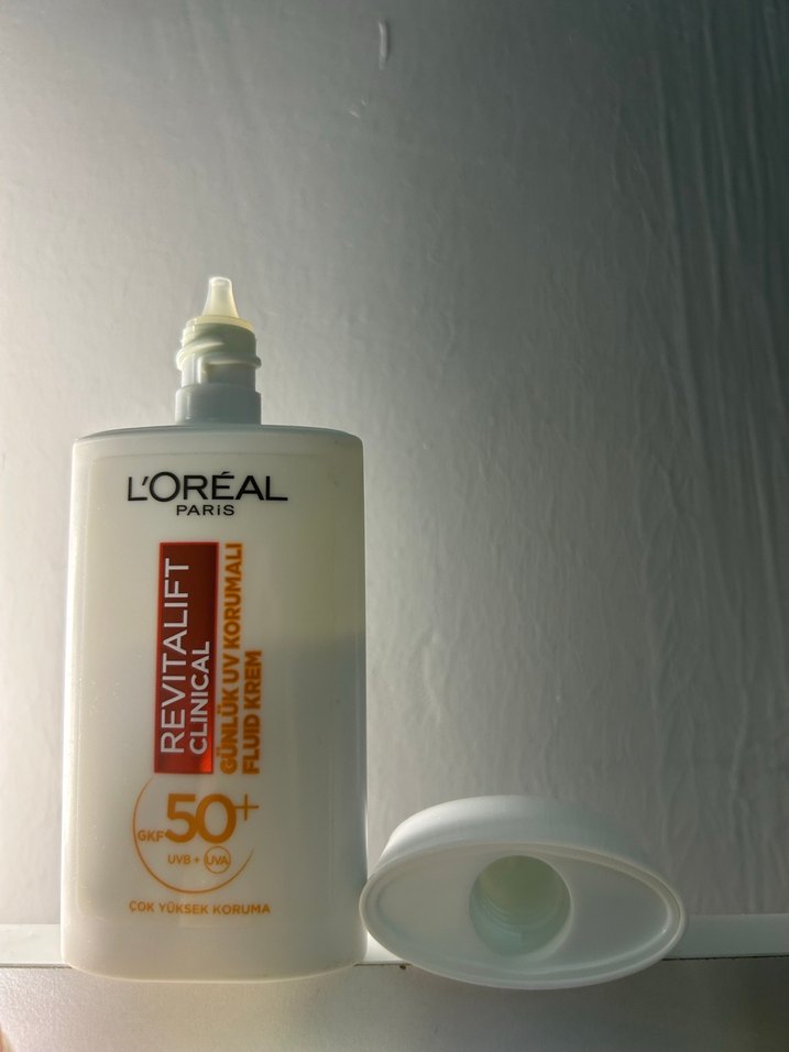L'Oréal Revitalift SPF 50+ Yüz Kremi - Görsel 4