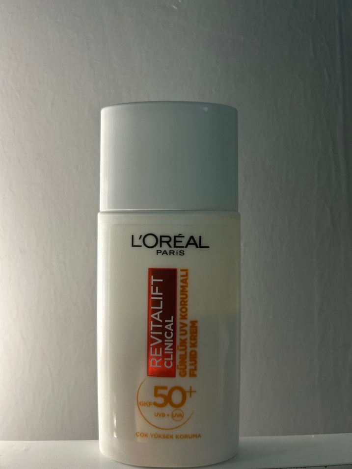 L'Oréal Revitalift SPF 50+ Yüz Kremi - Görsel 3