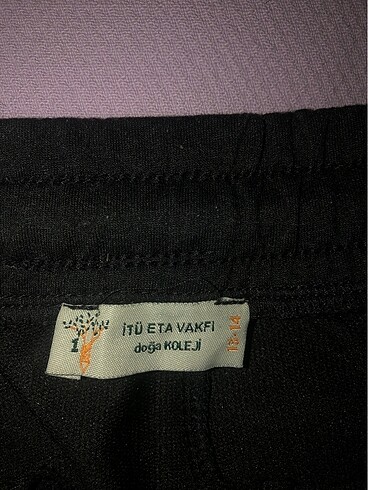 Diğer Doğa Koleji forma- toplam 5 parça- 1 şort,3 tişort, 1 sweatshirt