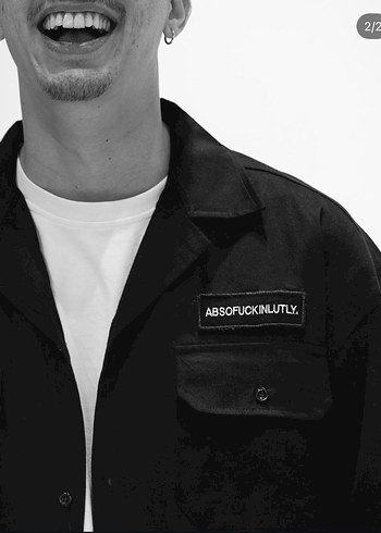 Siyah Düğmeli Kısa Kollu Erkek Gömlek - Görsel 3