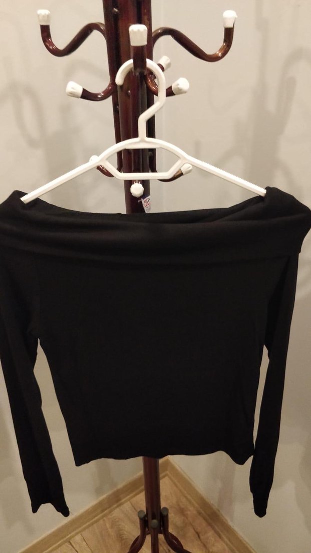 Siyah Uzun Kollu omuzu açık bluz - Görsel 3