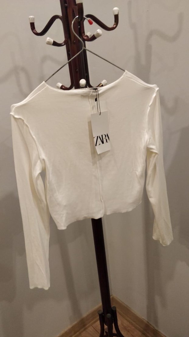 Zara dikiş detaylı basic crop bluz - Görsel 2