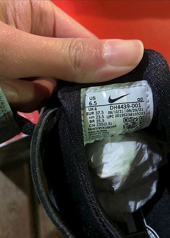 Siyah nike spor ayakkabı - Görsel 3