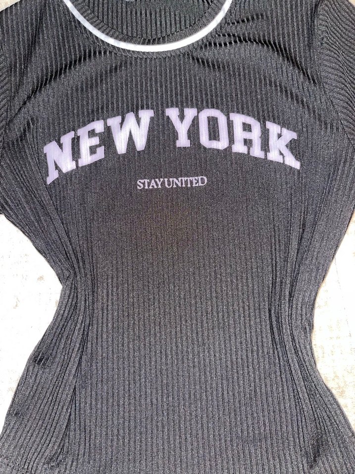 Siyah Baskılı Kısa Kollu Kadın Tişört - Görsel 2