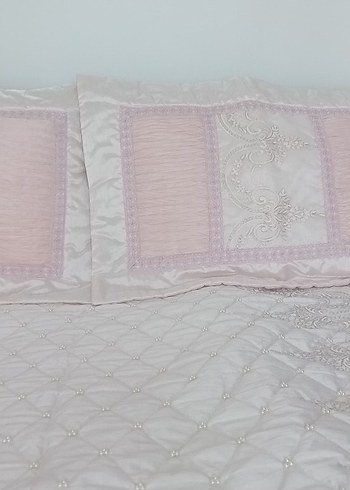 Nakışlı Pastel Pembe Yatak Örtüsü - Görsel 5
