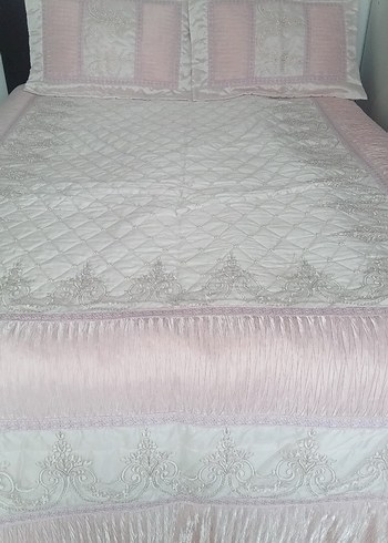 Nakışlı Pastel Pembe Yatak Örtüsü - Görsel 6