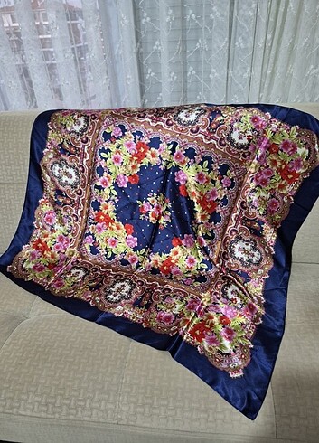 KARE eşarp 