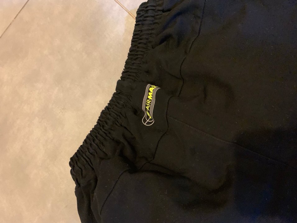 Nike Siyah Rahat Kesim Erkek Şort - Görsel 3