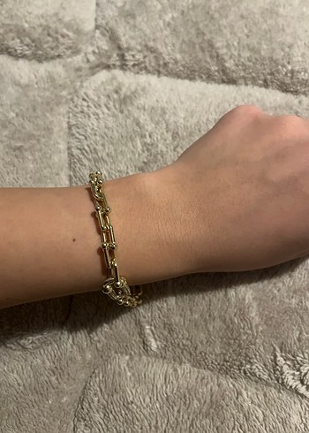 Zincir Detaylı Altın Renk Kadın Bileklik - Görsel 3