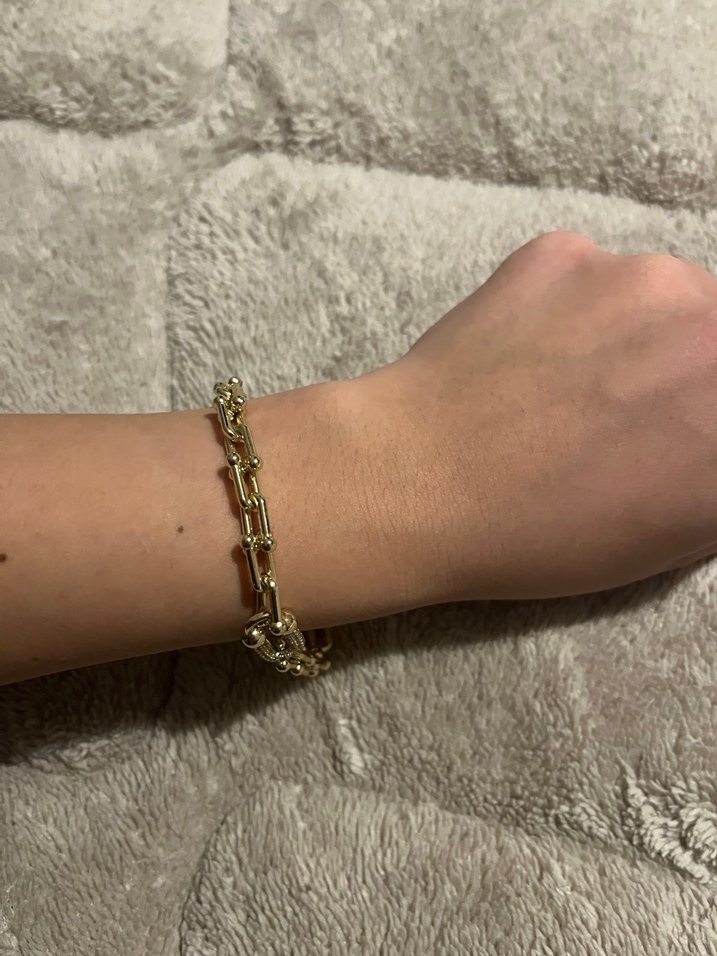 Zincir Detaylı Altın Renk Kadın Bileklik - Görsel 3