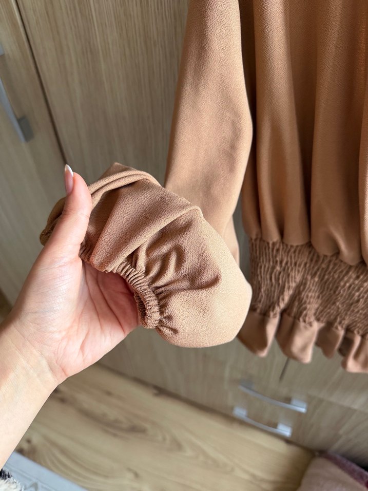 Bej V Yaka Drapeli Uzun Kollu Bluz - Görsel 3