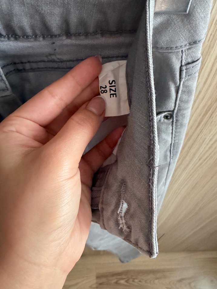 Gri Kadın Kot Pantolon - Görsel 4