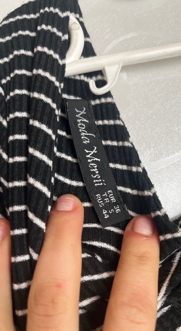 V Yaka Çizgili Hamile Uzun Kollu Tişört - Görsel 3