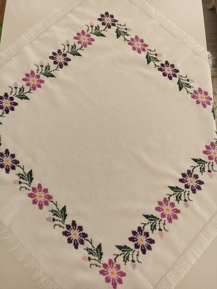 kanaviçe masa örtüsü - Görsel 2