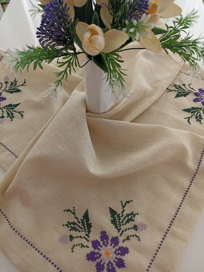 kanaviçe masa örtüsü - Görsel 2