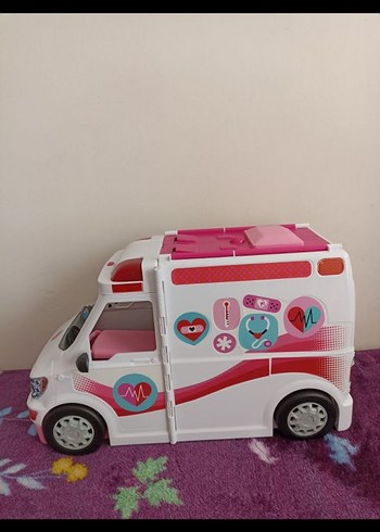 Barbie Pembe Ambulans Oyuncak Araba