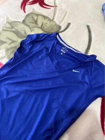 Mavi tshrt nike