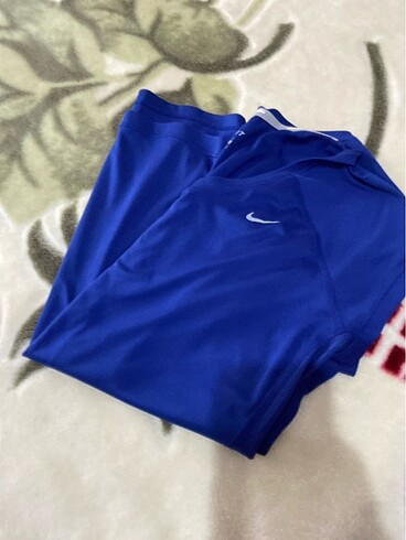 m Beden lacivert Renk Mavi tshrt nike