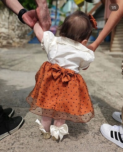 Kız bebek Özel dikim etek saç bantı ve lcw gömlek
