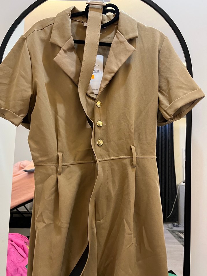 Bej Düğmeli Kısa Kollu Midi Tulum - Görsel 2