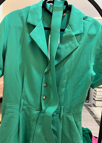 Düğmeli Yeşil Kısa Tulum - Görsel 2