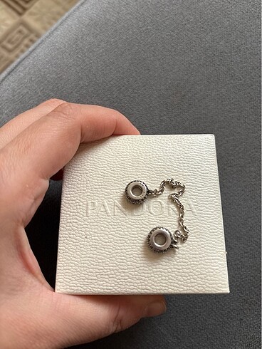 Pandora Pandora pave güvenlik zinciri
