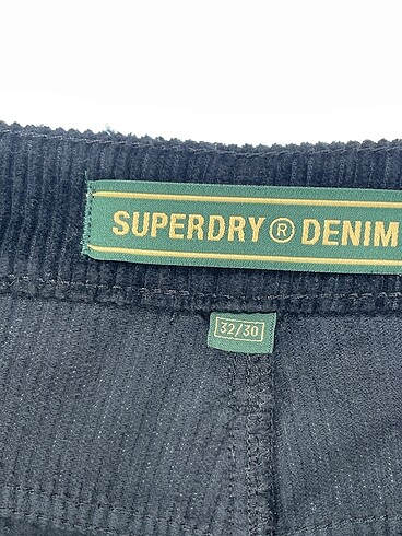 32 Beden siyah Renk Superdry Jean / Kot %70 İndirimli.