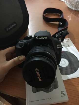Canon 1200D 
