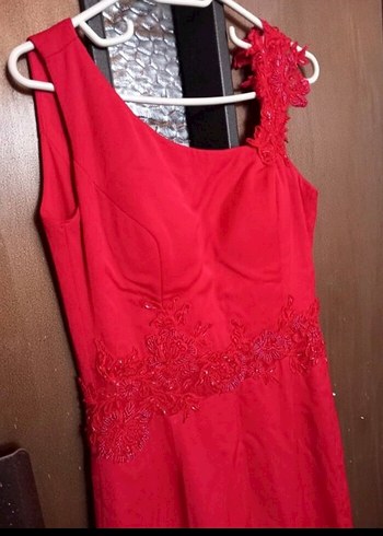 Kırmızı Nakışlı Uzun V Yaka Kadın Elbise - Görsel 5