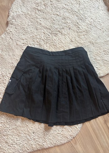 Siyah Pilili Mini Etek