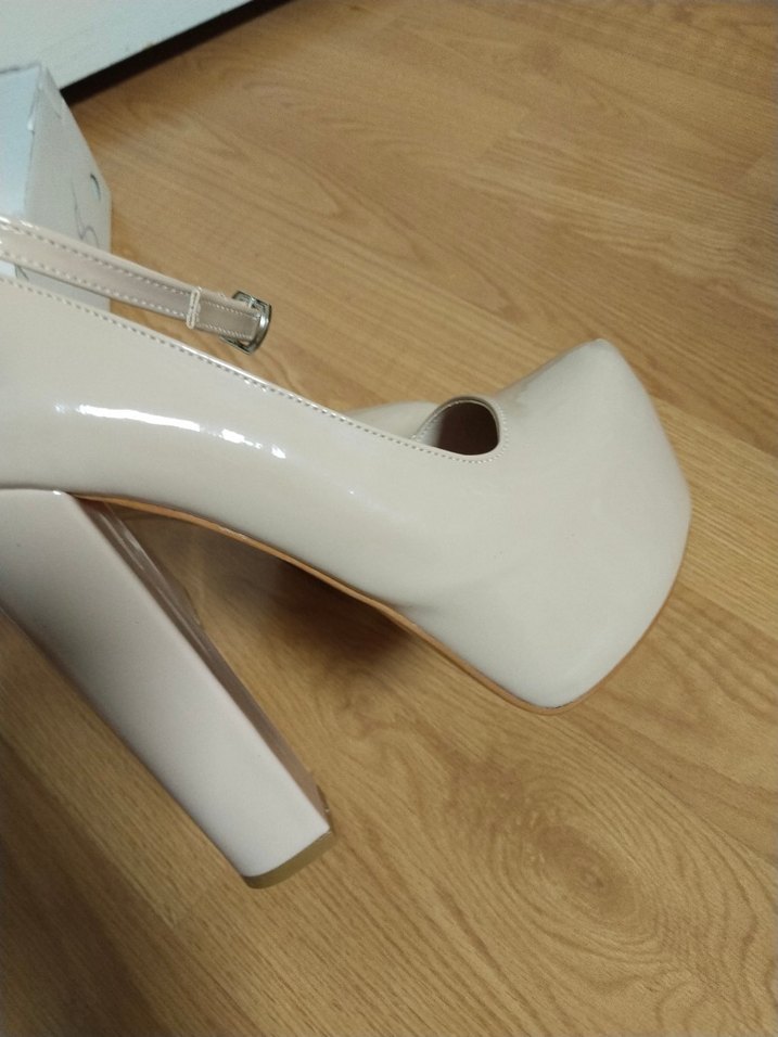 Bej Rugan Tokalı İnce Topuklu Kadın Ayakkabı - Görsel 5