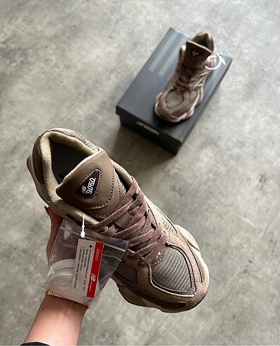 39 Beden New Balance 9060 Mushroom