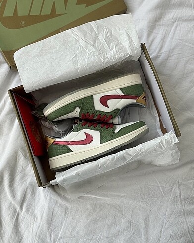 Nike Jordan 1 Retro Low OG ?Yer Of The Dragon Green?