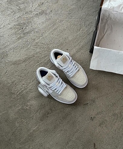 38 Beden Nike Air Jordan 1 Low Paris