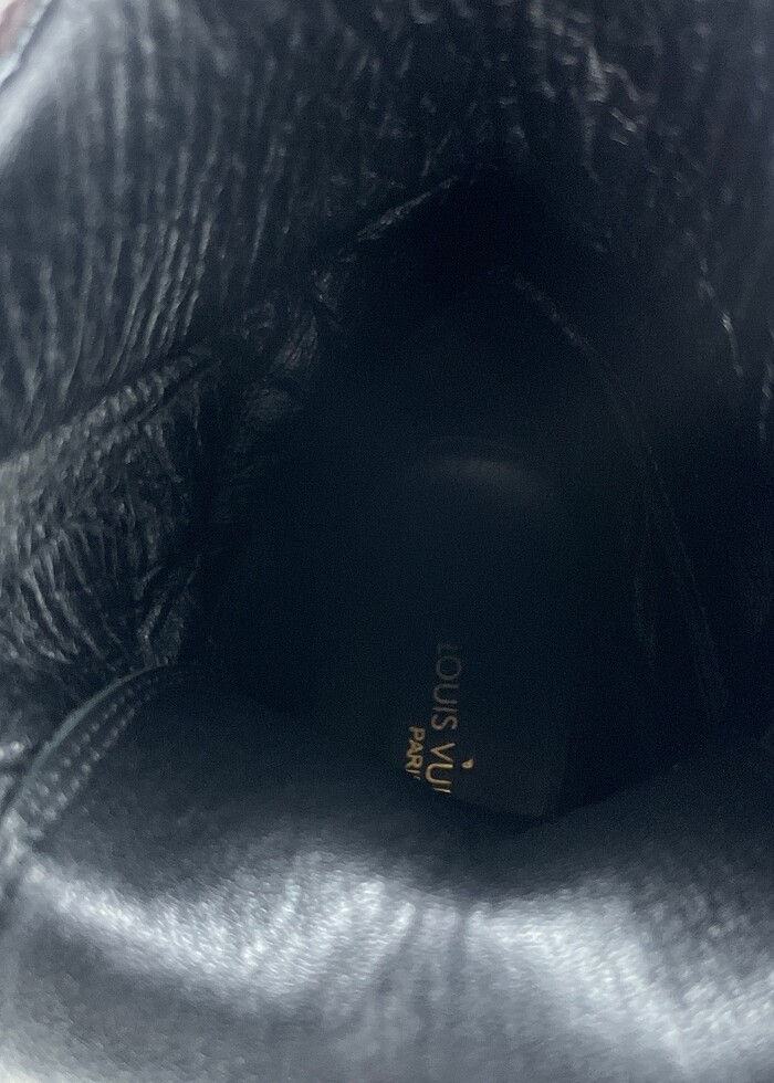 Louis Vuitton Bot %70 İndirimli. - Görsel 4