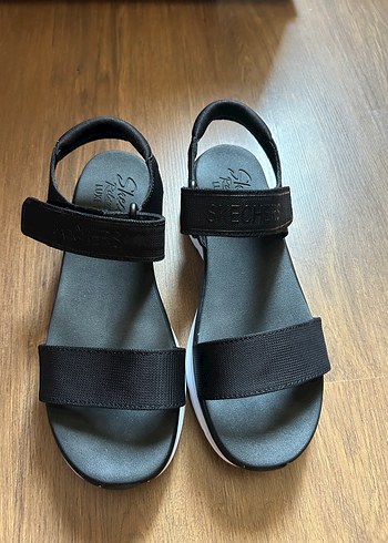Siyah Kadın Bantlı Spor Sandalet