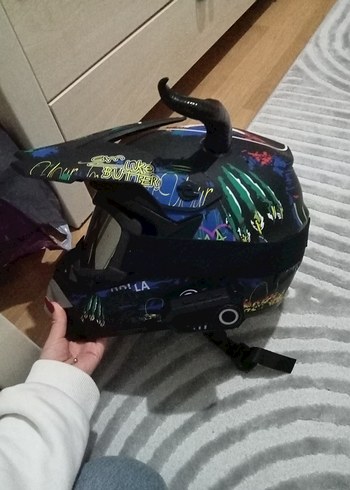 Çok Renkli Punk Tarzı Motosiklet Kaskı - Görsel 4