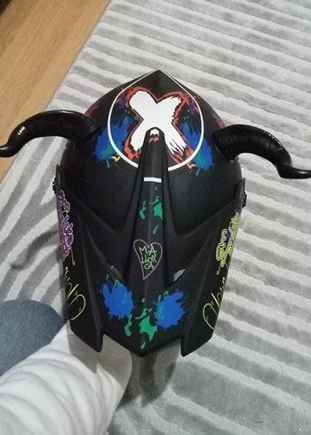 Çok Renkli Punk Tarzı Motosiklet Kaskı - Görsel 3