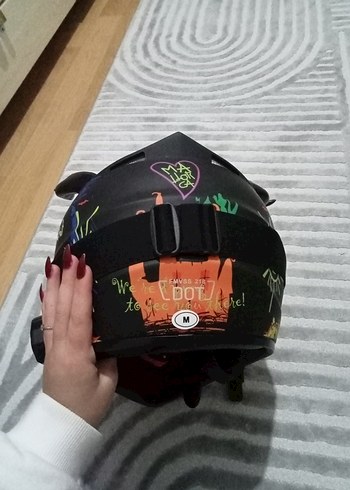 Çok Renkli Punk Tarzı Motosiklet Kaskı - Görsel 6