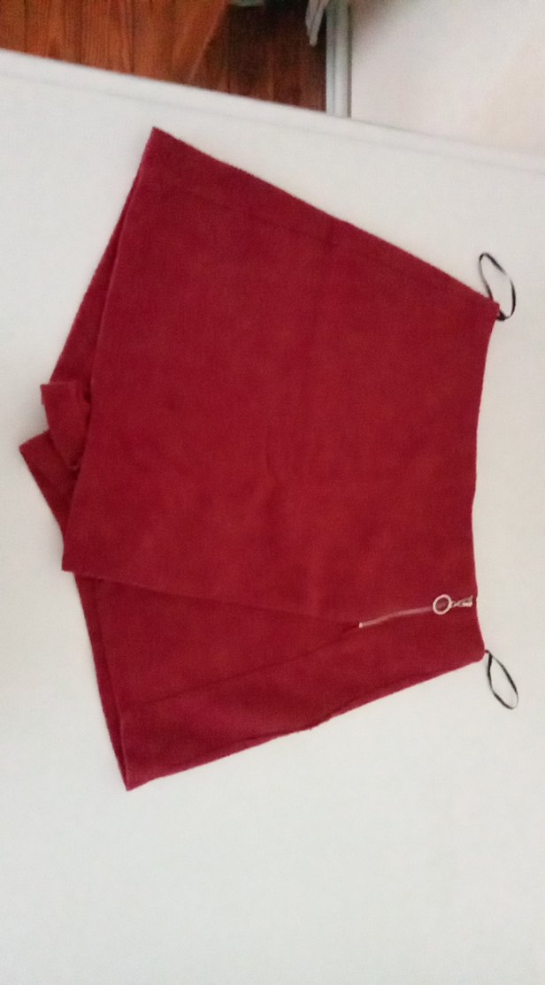 Kırmızı Mini Etek Yırtmaç Detaylı - Görsel 2