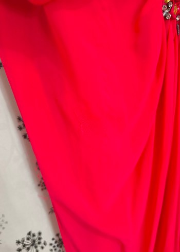 Pembe Drapeli İnce Askılı Uzun Abiye Elbise - Görsel 5