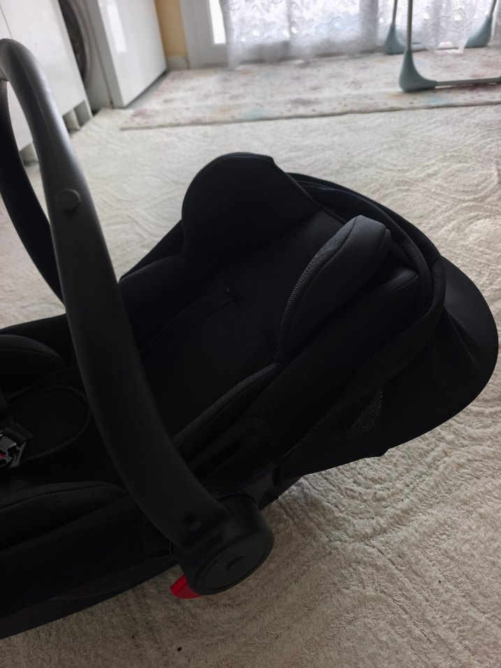 Siyah Bebek Araba Koltuğu puset - Görsel 3