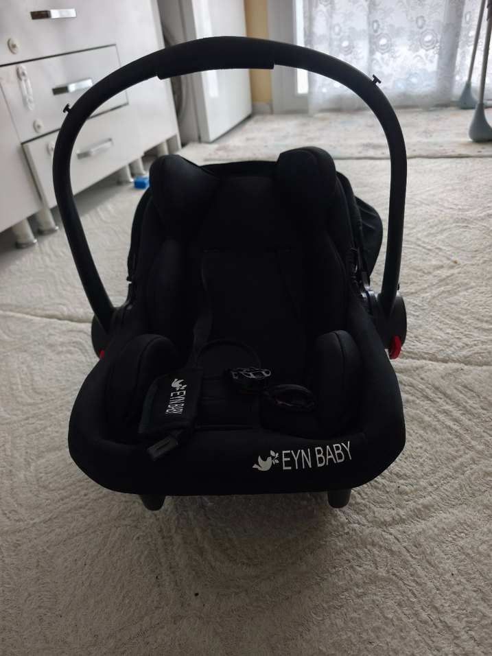 Siyah Bebek Araba Koltuğu puset - Görsel 2