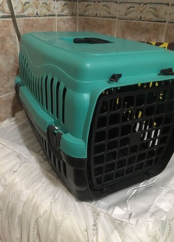 Kedi taşıma çantası 