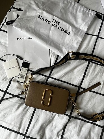MARC JACOBS SNAPSHOT