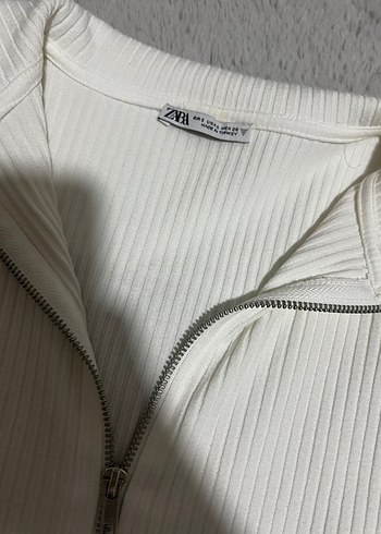 Zara Krem Fermuarlı Üst - Görsel 2